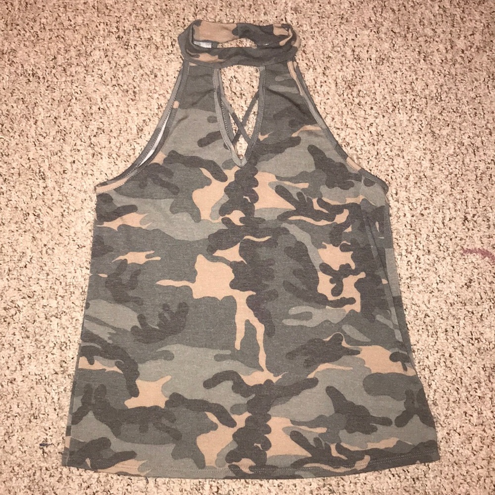 sleeveless camo top